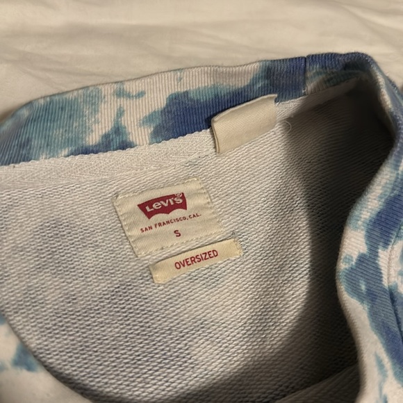 Levi’s Crewneck - Picture 4 of 4